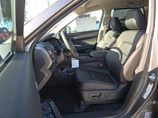 new 2025 Nissan Pathfinder car, priced at $46,510