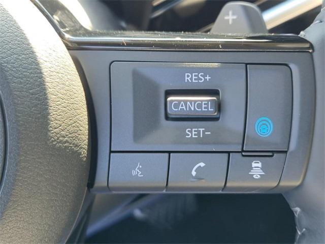 new 2025 Nissan Pathfinder car, priced at $46,751