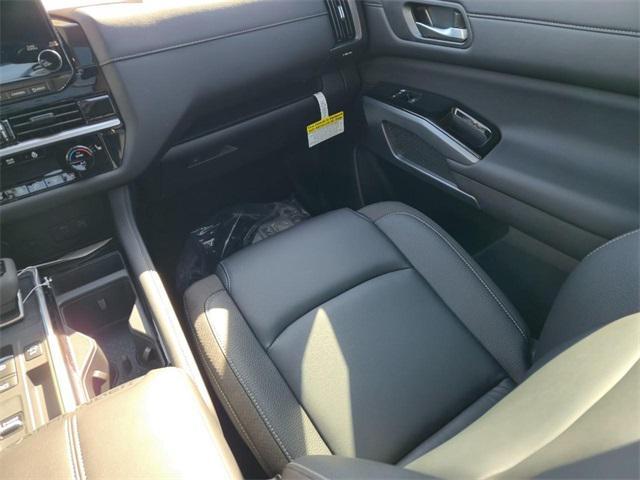 new 2025 Nissan Pathfinder car, priced at $44,340