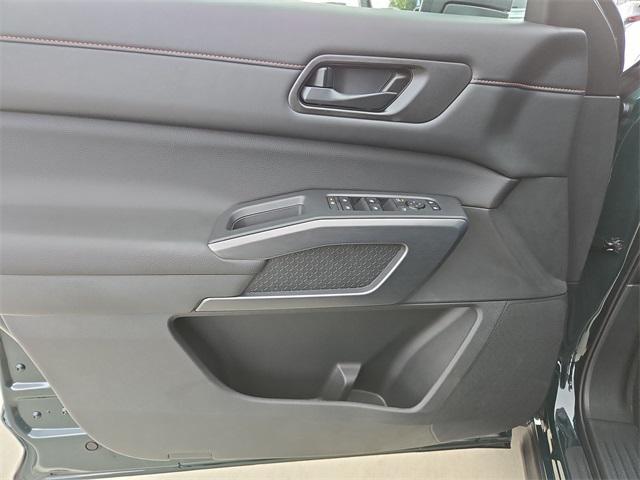 new 2025 Nissan Pathfinder car, priced at $46,505