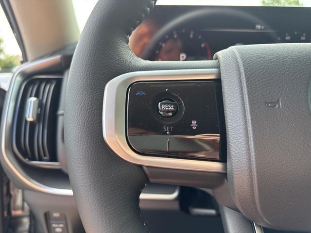 new 2025 Nissan Armada car, priced at $60,570