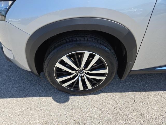 new 2025 Nissan Pathfinder car, priced at $52,035