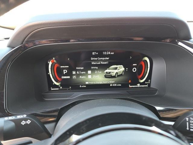 new 2025 Nissan Pathfinder car, priced at $52,035