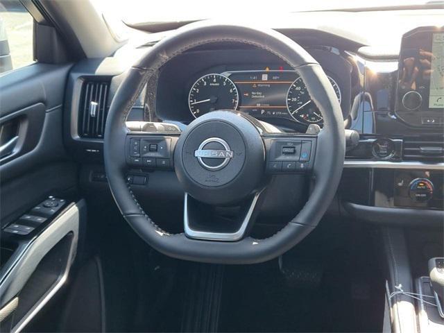 new 2025 Nissan Pathfinder car, priced at $49,698