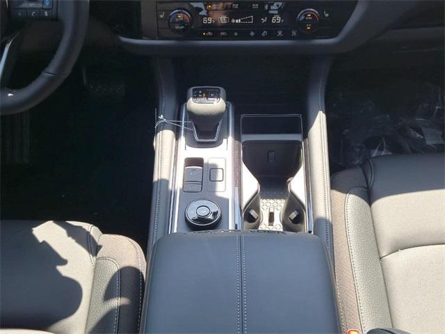 new 2025 Nissan Pathfinder car, priced at $49,698