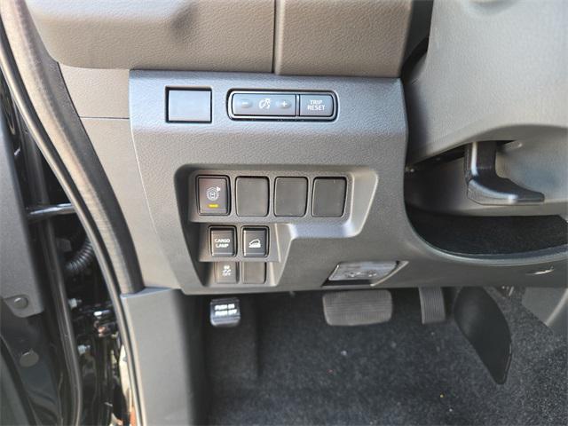 new 2025 Nissan Frontier car, priced at $37,755