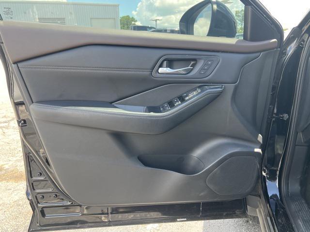 used 2023 Nissan Rogue car, priced at $29,522