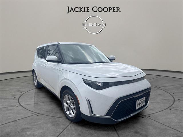 used 2023 Kia Soul car, priced at $17,092