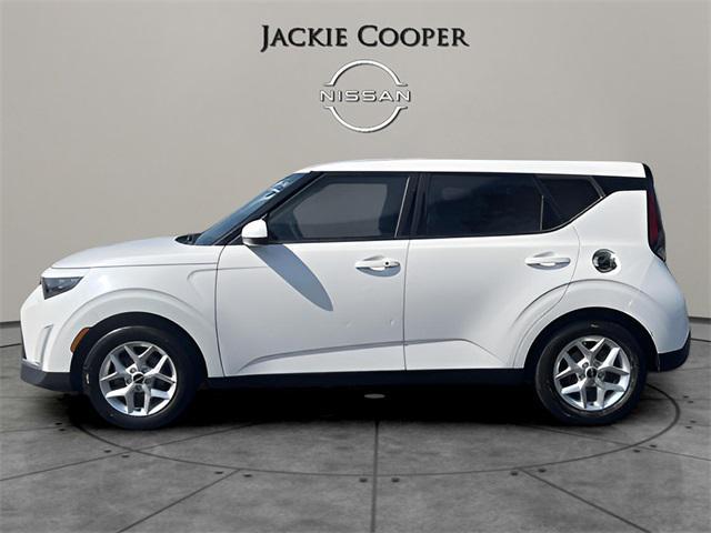 used 2023 Kia Soul car, priced at $17,092