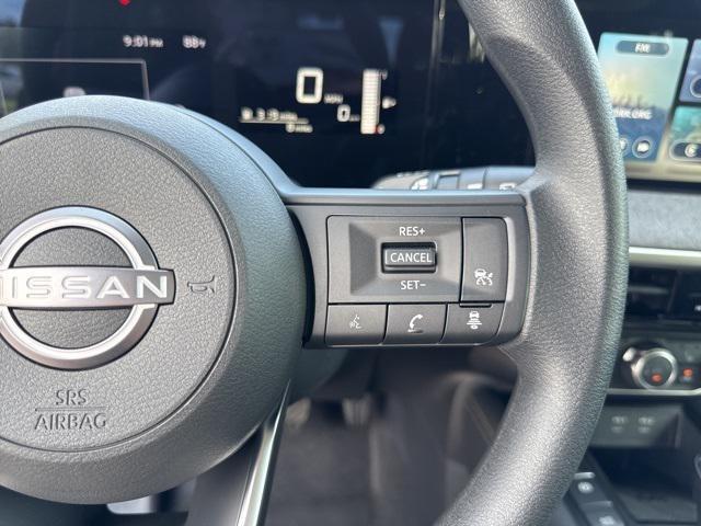 new 2025 Nissan Kicks car, priced at $29,360