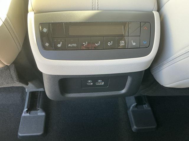 new 2025 Nissan Pathfinder car, priced at $47,555