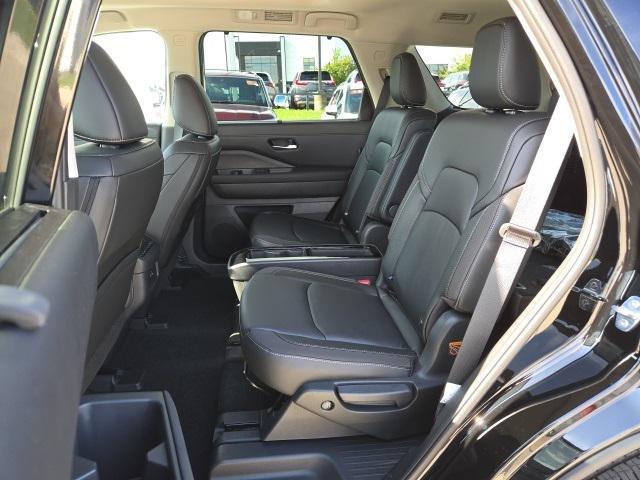 new 2025 Nissan Pathfinder car, priced at $47,555