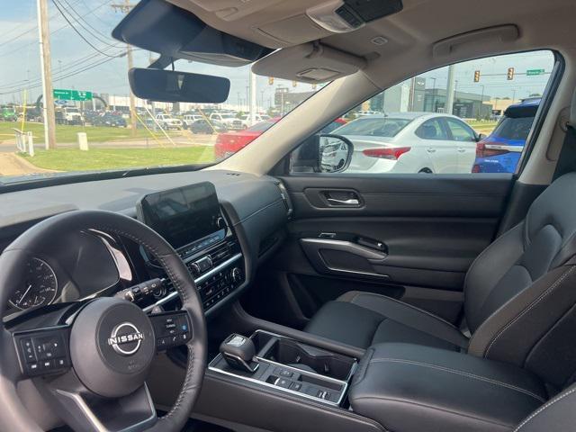 used 2024 Nissan Pathfinder car, priced at $35,992