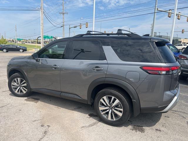 used 2024 Nissan Pathfinder car, priced at $35,992