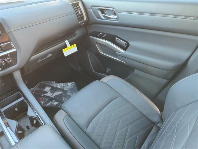 new 2025 Nissan Pathfinder car, priced at $46,867