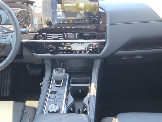 new 2025 Nissan Pathfinder car, priced at $48,674