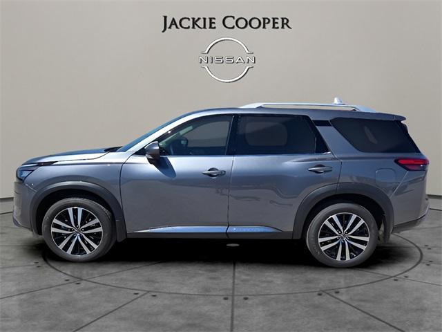 new 2025 Nissan Pathfinder car, priced at $53,101
