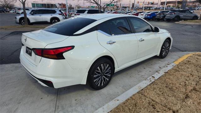 new 2025 Nissan Altima car, priced at $30,224