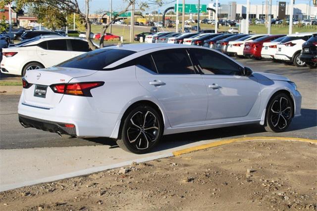 used 2023 Nissan Altima car, priced at $25,899