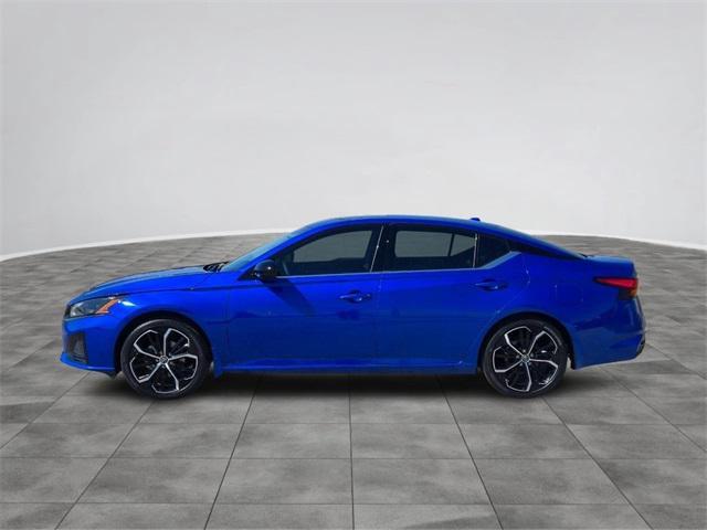 new 2025 Nissan Altima car, priced at $33,201