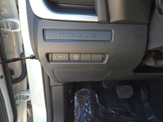 used 2025 Nissan Rogue car, priced at $26,741