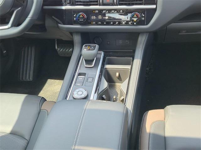 new 2025 Nissan Pathfinder car, priced at $53,576
