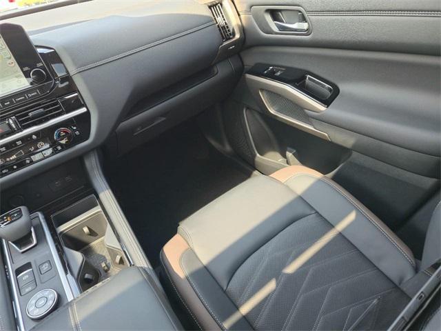 new 2025 Nissan Pathfinder car, priced at $53,576