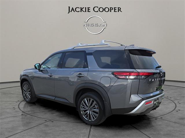 new 2025 Nissan Pathfinder car, priced at $47,079