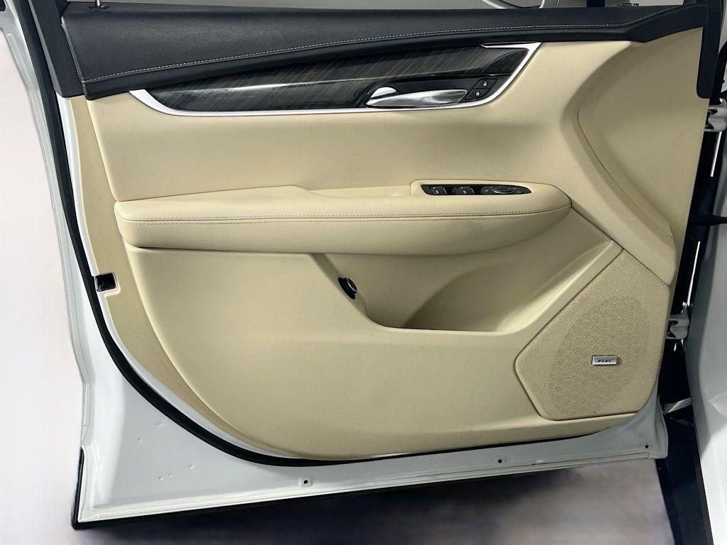 used 2017 Cadillac XT5 car, priced at $14,228