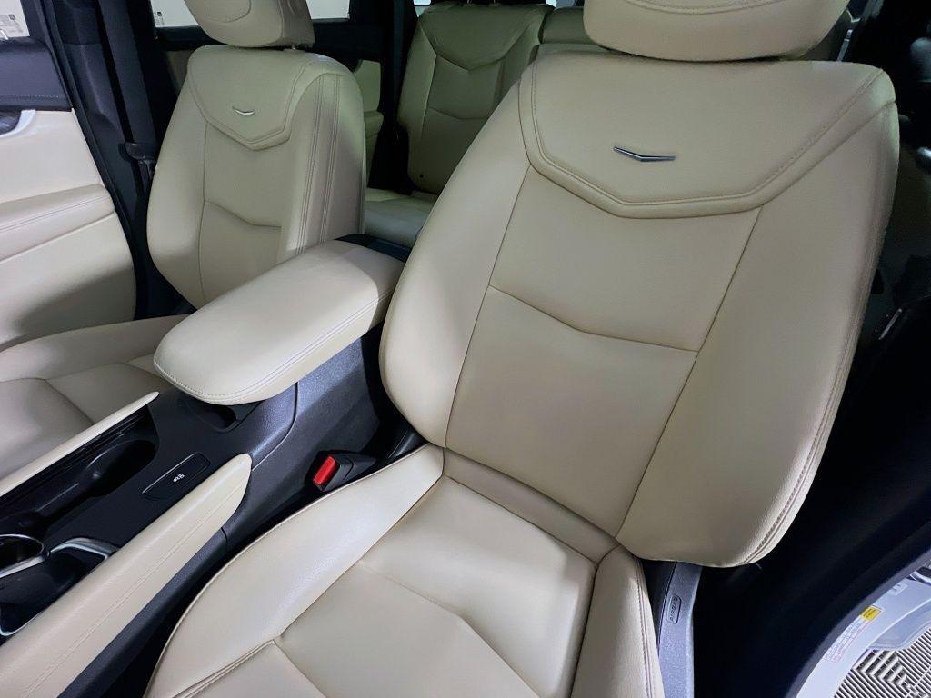 used 2017 Cadillac XT5 car, priced at $14,228