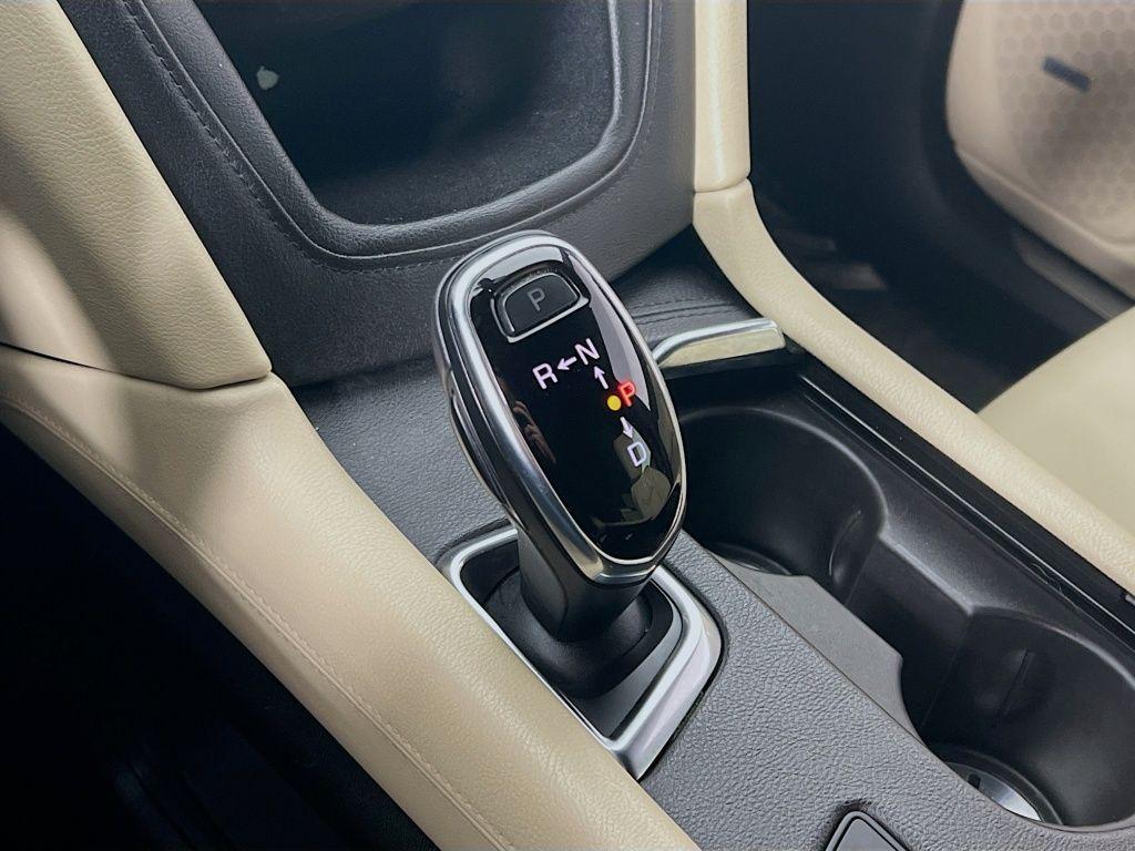 used 2017 Cadillac XT5 car, priced at $14,228