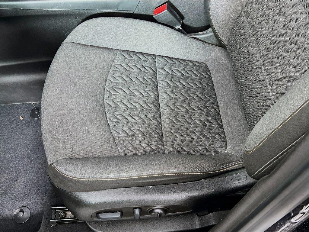 used 2022 Chevrolet Equinox car, priced at $19,169