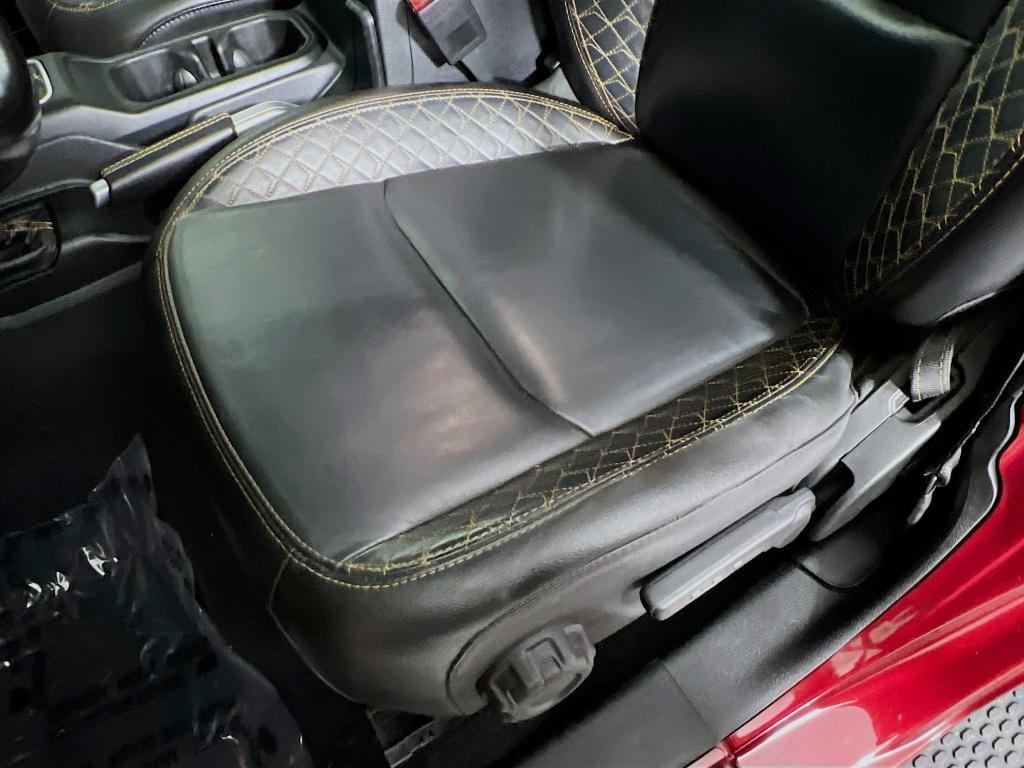 used 2021 Jeep Wrangler Unlimited car, priced at $33,100