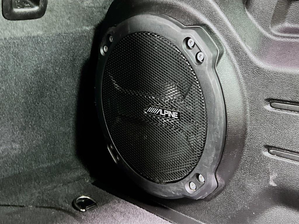used 2021 Jeep Wrangler Unlimited car, priced at $33,100