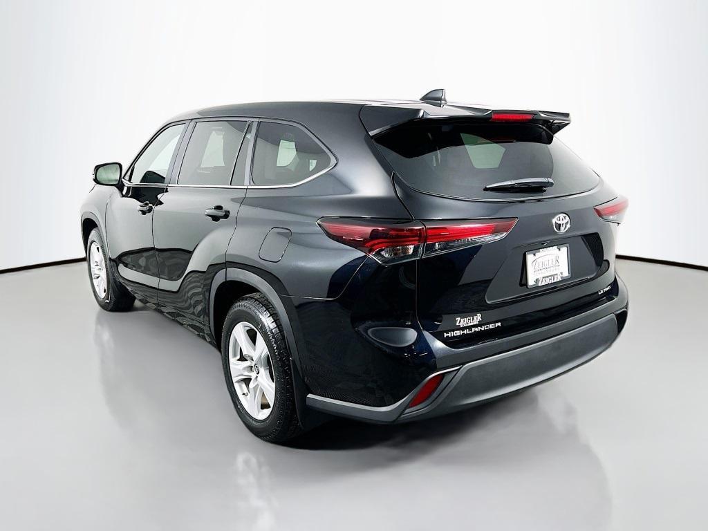 used 2024 Toyota Highlander car, priced at $34,341