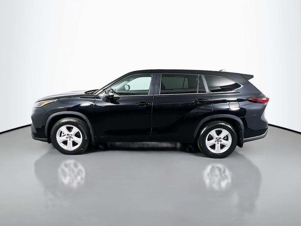 used 2024 Toyota Highlander car, priced at $34,341