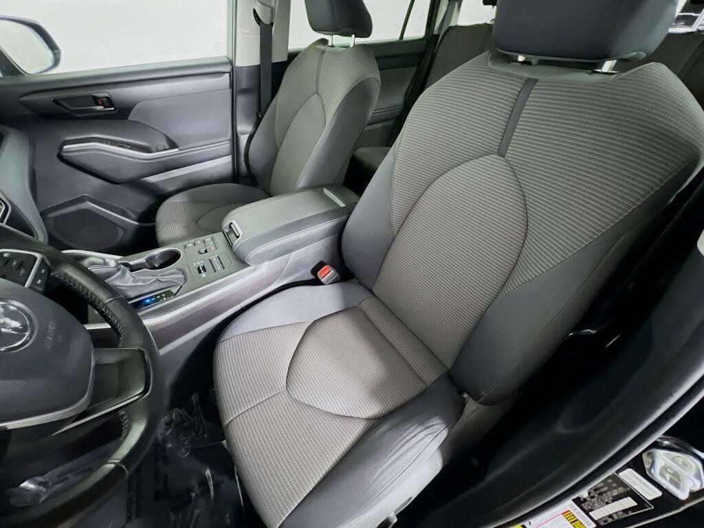 used 2024 Toyota Highlander car, priced at $34,341