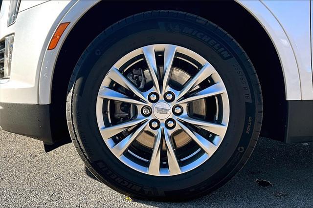 used 2021 Cadillac XT5 car, priced at $25,656