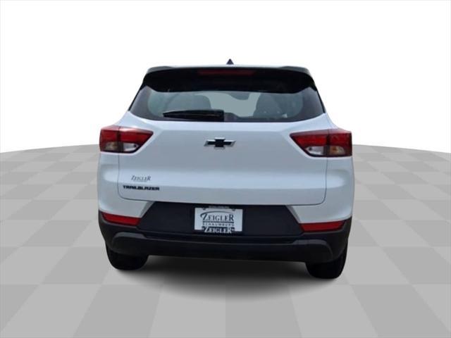 new 2025 Chevrolet TrailBlazer car, priced at $24,000