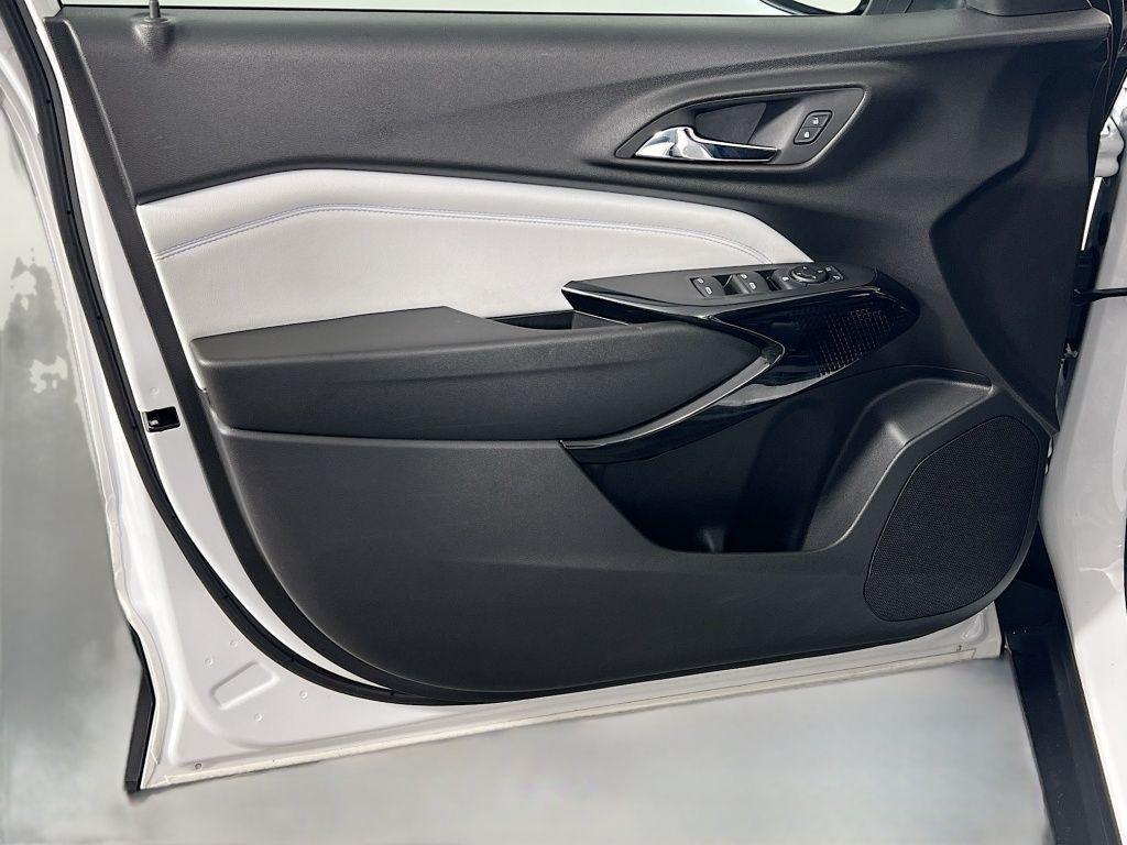 used 2025 Chevrolet Trax car, priced at $20,979