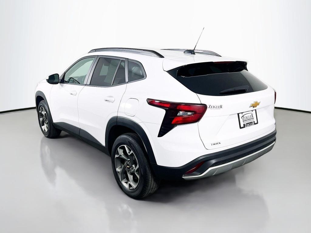 used 2025 Chevrolet Trax car, priced at $20,600