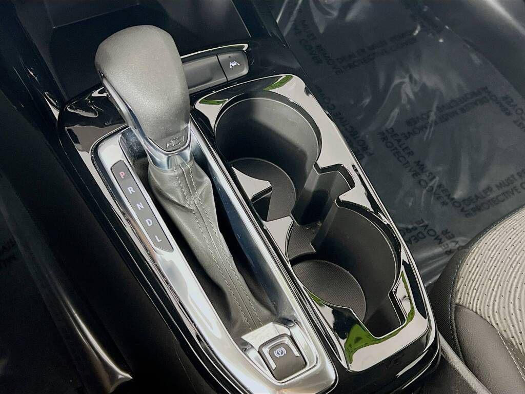 used 2025 Chevrolet Trax car, priced at $20,979