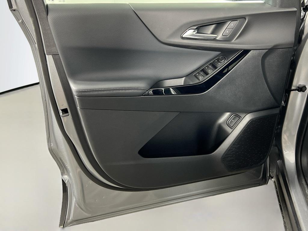 new 2026 Chevrolet Equinox car, priced at $33,023