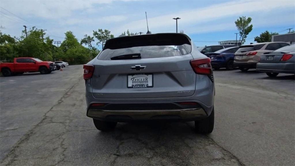 new 2025 Chevrolet Trax car, priced at $24,900