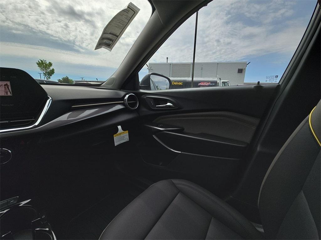 new 2025 Chevrolet Trax car, priced at $24,900