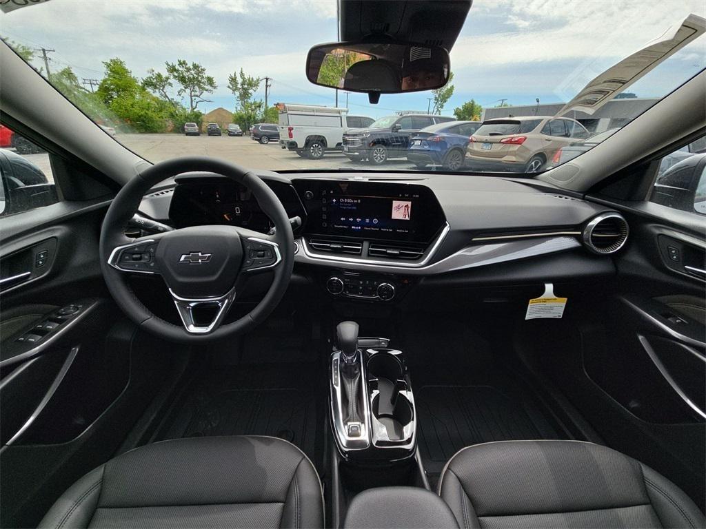 new 2025 Chevrolet Trax car, priced at $24,900