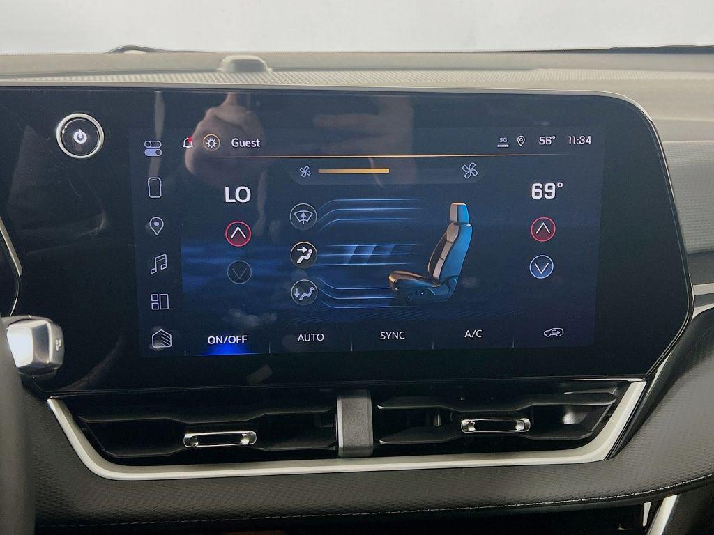 new 2026 Chevrolet Equinox car, priced at $27,795