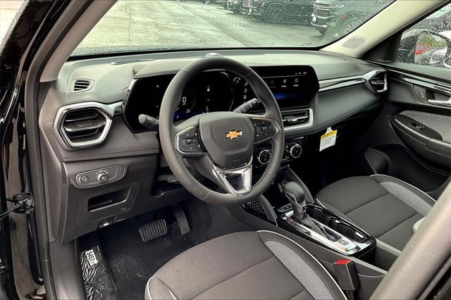 new 2025 Chevrolet TrailBlazer car, priced at $27,755