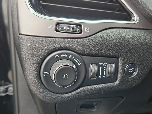 used 2022 Jeep Cherokee car, priced at $25,550