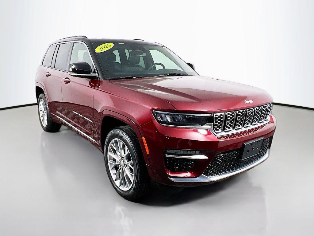 used 2025 Jeep Grand Cherokee car, priced at $49,016